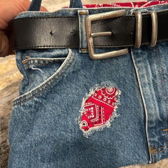 Denim bag made out of real jeans with bandana lining and real belt magnetic clos - Picture 5 of 10